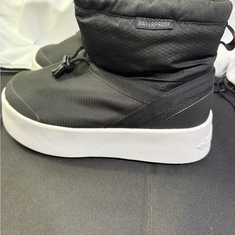 Baffin Women’s Tornio Platform Boot W/Size 8 Christmas
🎄 - Picture 3 of 7